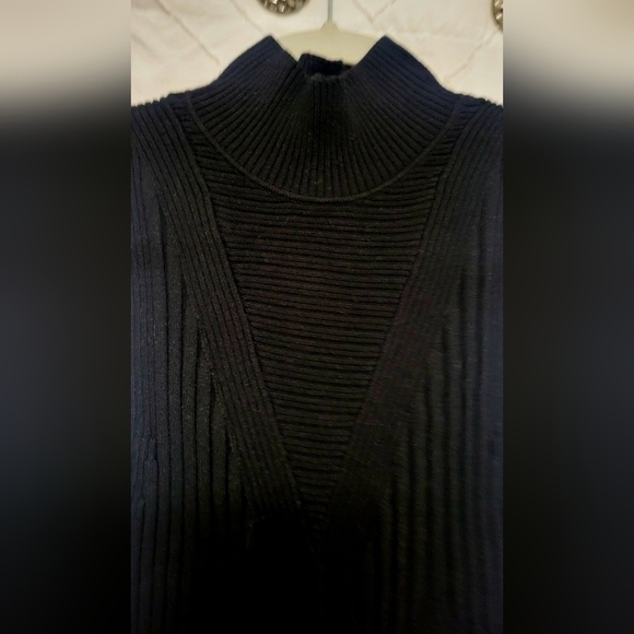 MILLY BRAND CHEVRON TURTLENECK TANK IN BLACK SIZE P - Picture 4 of 9